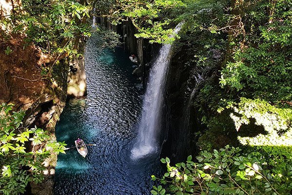 How to visit Takachiho gorge Japan