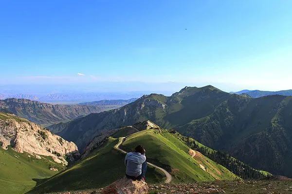 Kyrgyzstan adventure motorcycle travel (2)