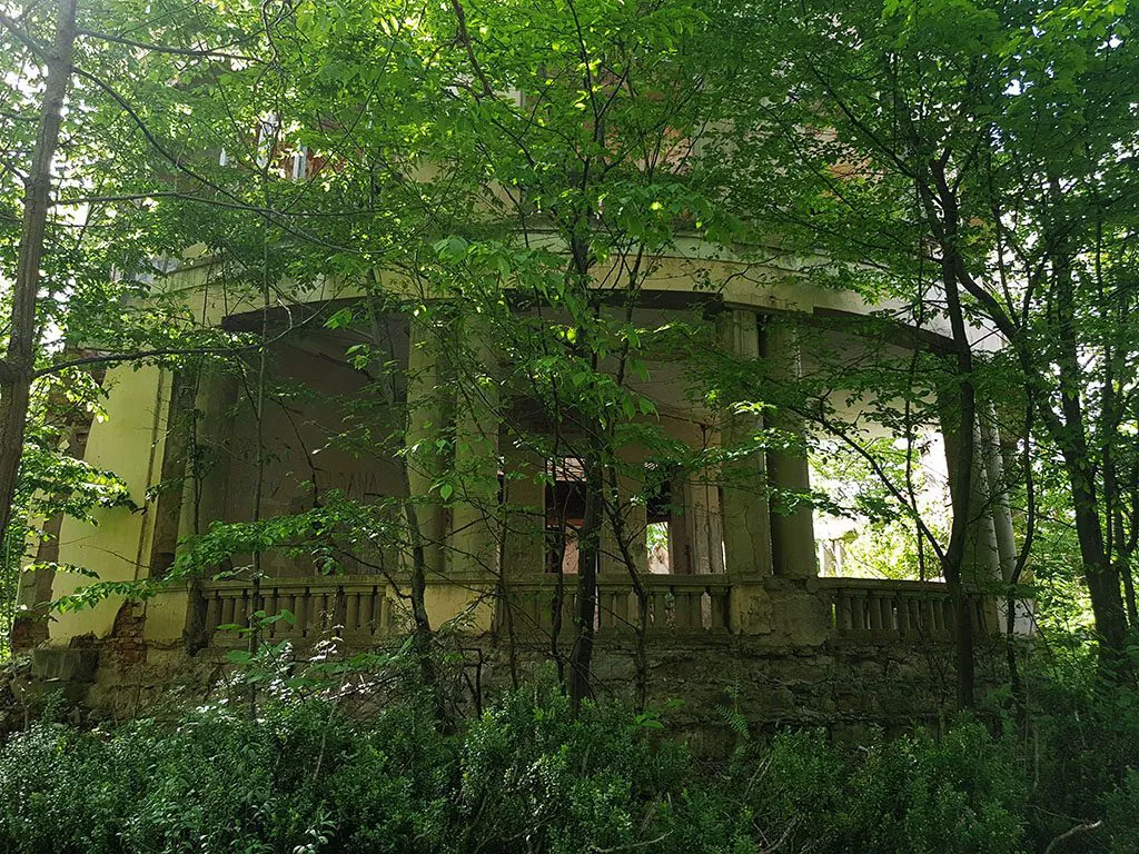 Hiking in Dilijan Armenia