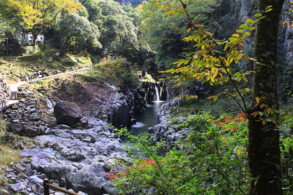 Takachiho Gorge walk