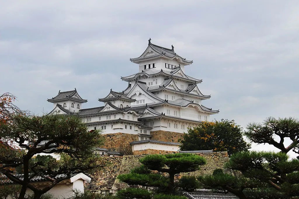 visit Himeji Castle