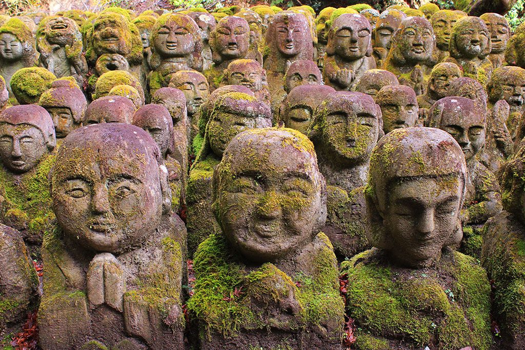 12,000 Buddhas in Kyoto guide