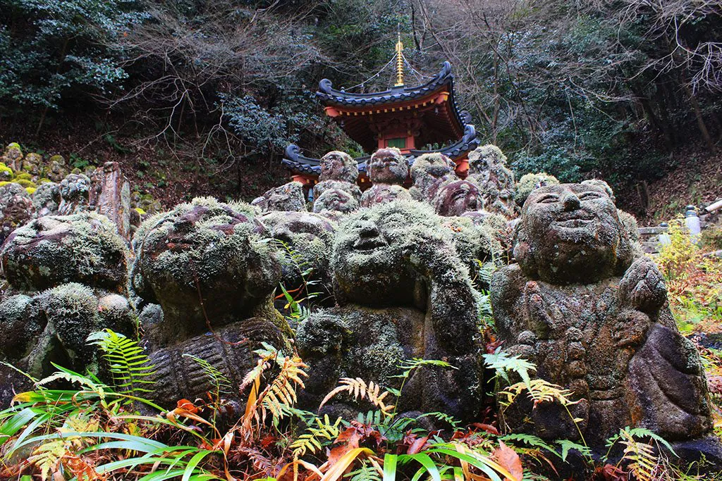 Kyoto and the The Otagi Nenbutsu-Ji temple guide