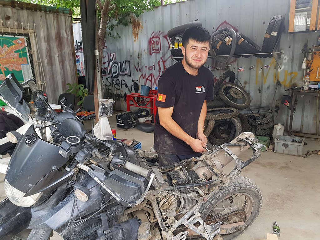 Muz Too mechanic in Osh Kyrgyzstan