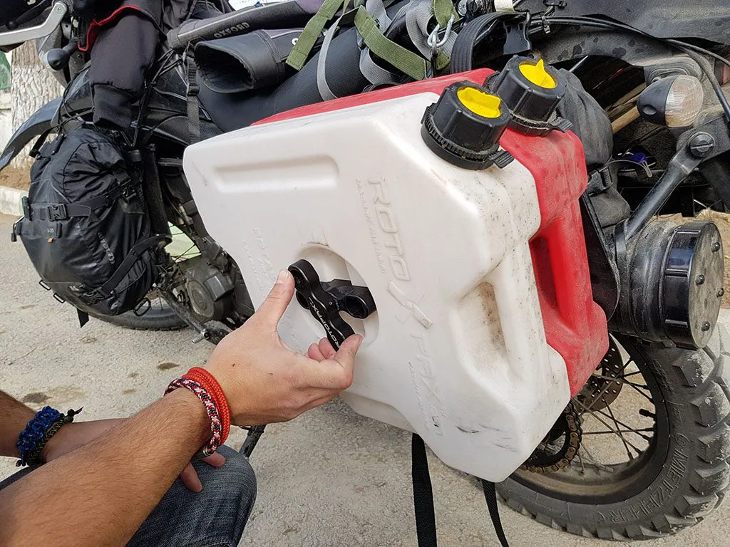 Rotopax fuel and water jerry can review
