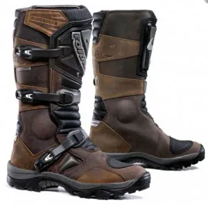 Forma adventure boots