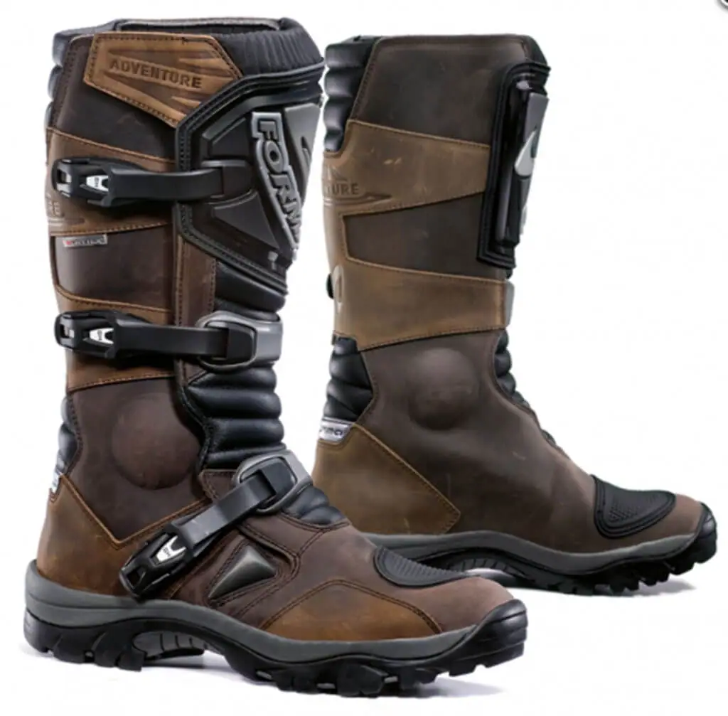 Adventure Rider Gear How to Choose Your Adventure Bike Riding Gear - Mad or Nomad