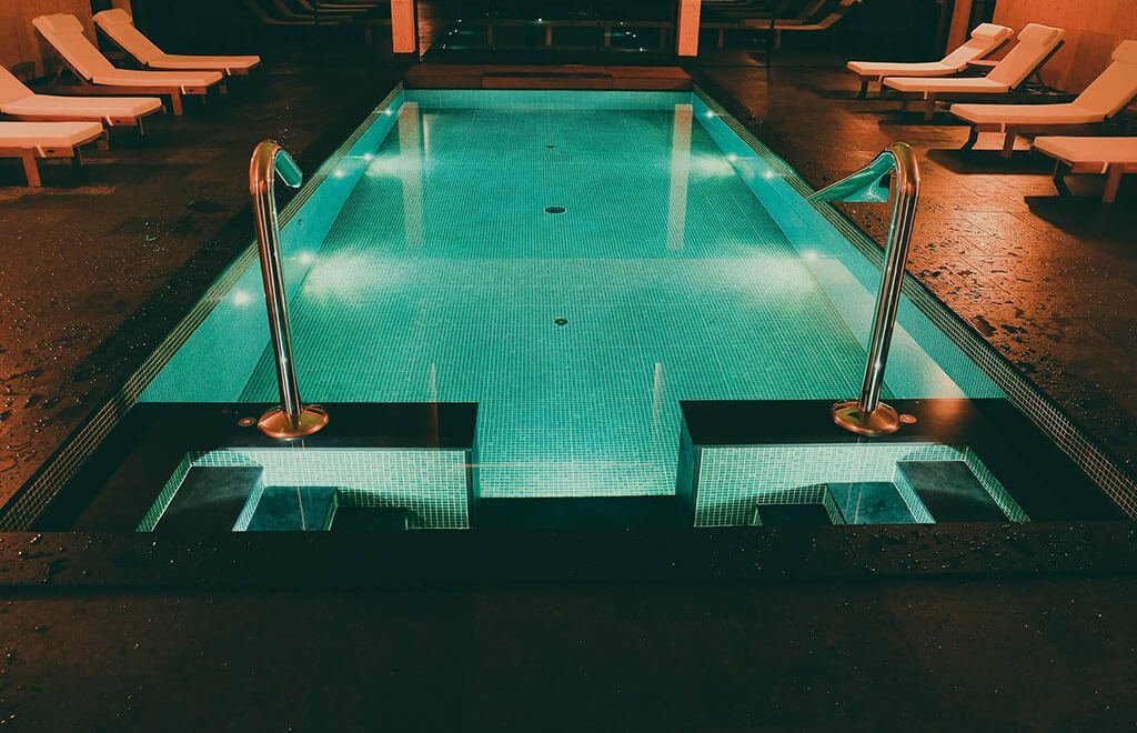 Portugal Motorcycle Travel and Tour Guides swimming pool