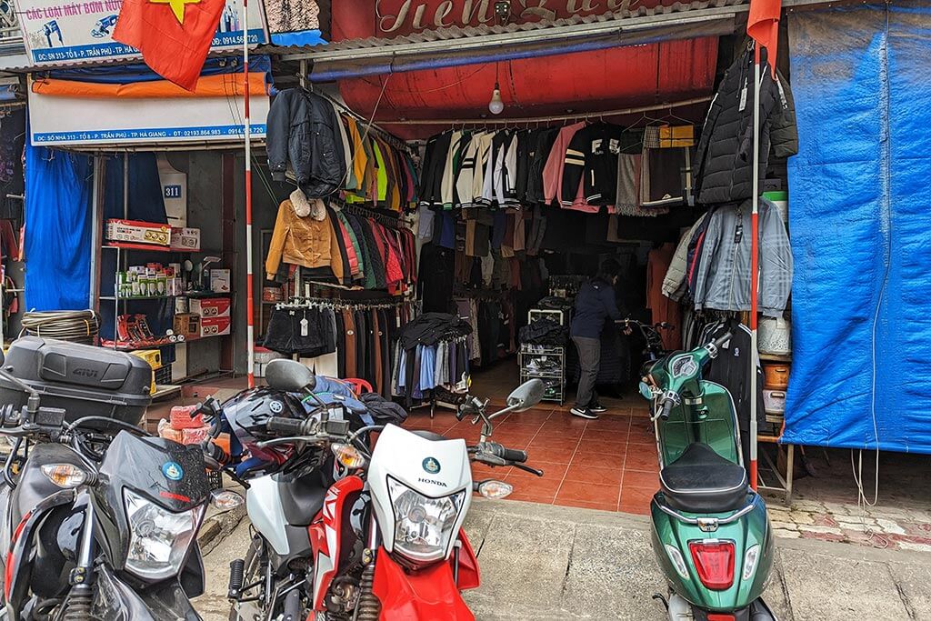 Motorcycle travel Vietnam Ha Giang Loop