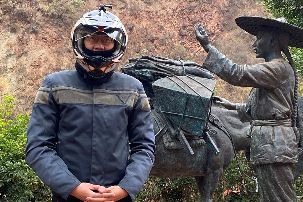 How to Transit China With Your Own Motorcycle