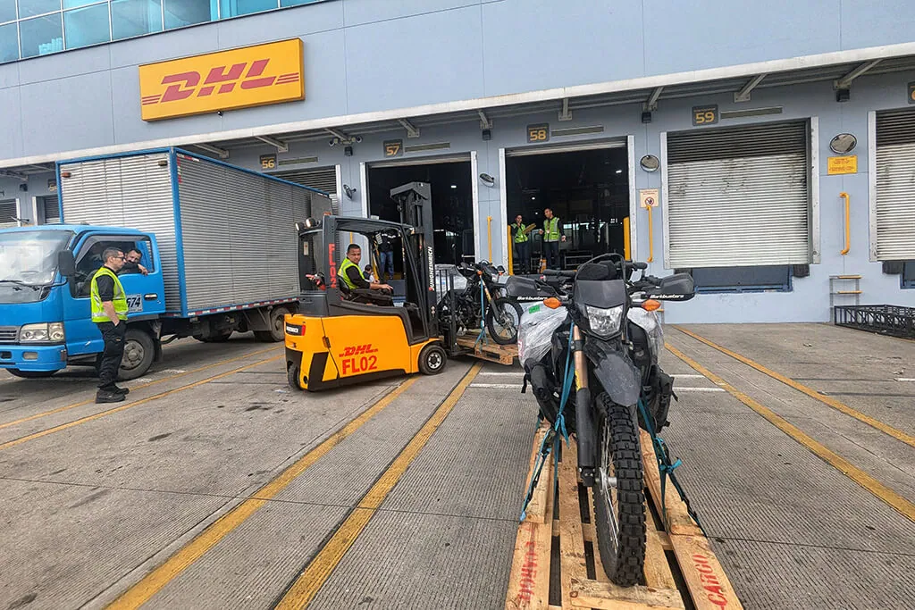 How to Ship a Motorcycle from Panama to Colombia (10)