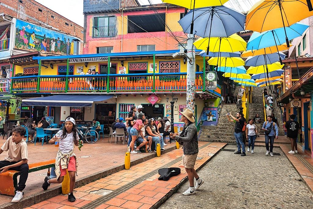 Motorcycle Travel Colombia Mad or Nomad (79)