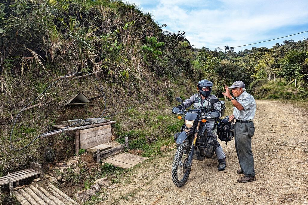 Motorcycle Travel Ecuador Petrol (3)